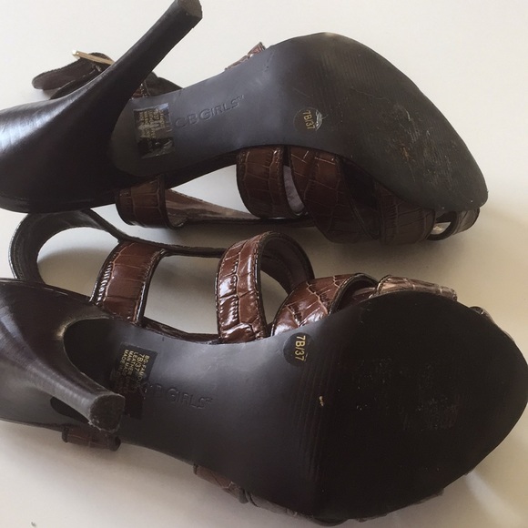 BCBG Brown heels - Picture 7 of 7